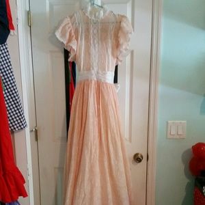 Gorgeous vintage 70s lace dress